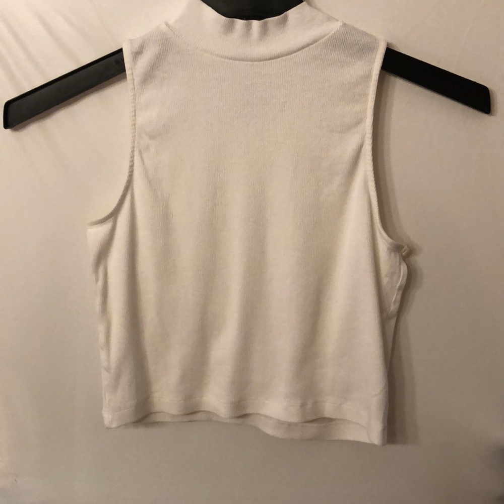 H&M mock neck sleeveless crop top white